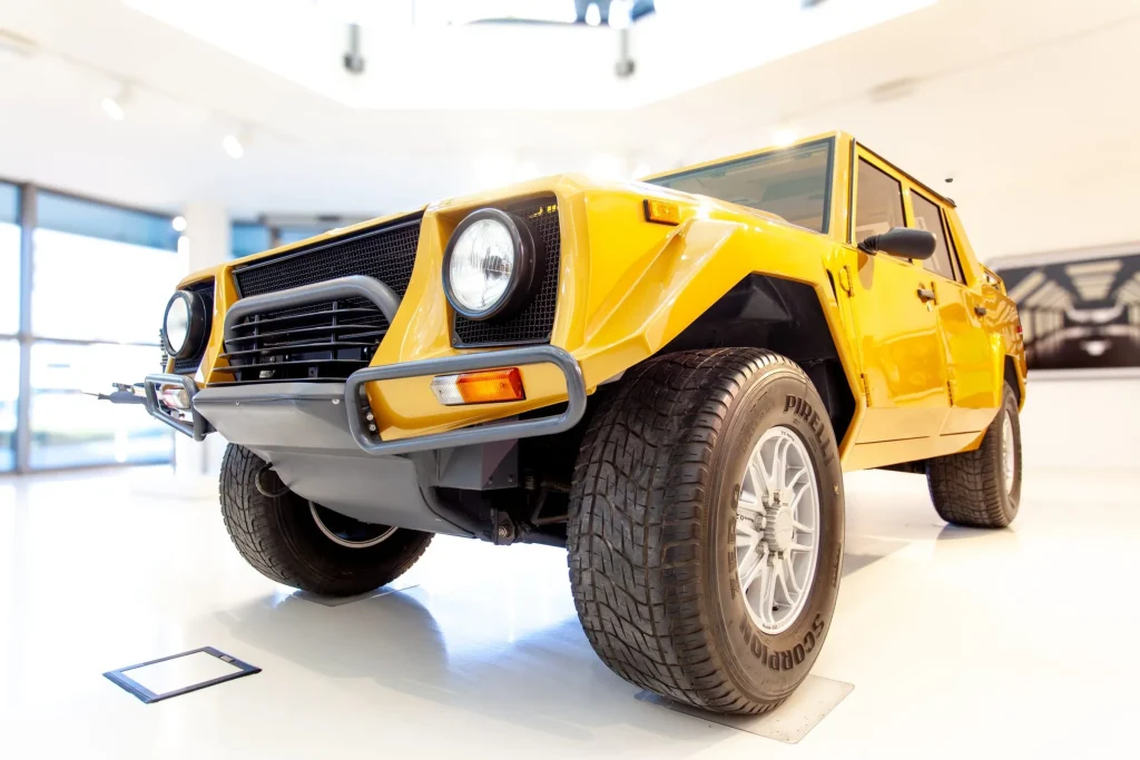 Lamborghini LM002