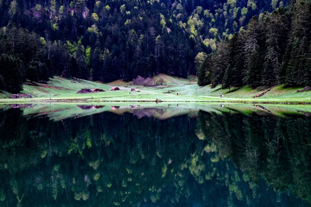 Lac en montagne